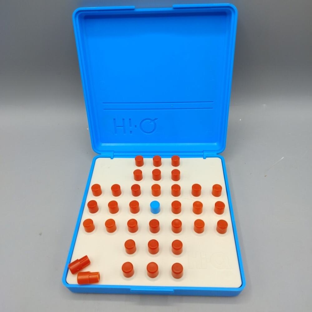 Vintage 1986 Milton Bradley HI-Q Solitaire Strategy Travel Game Complete